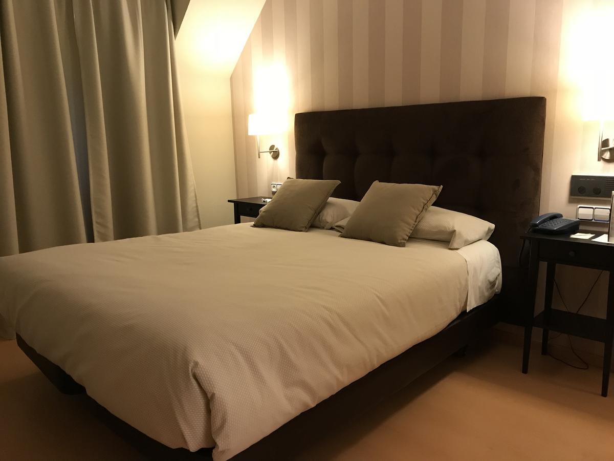 Hotel Alda Castelao Vilagarcia de Arousa Kültér fotó